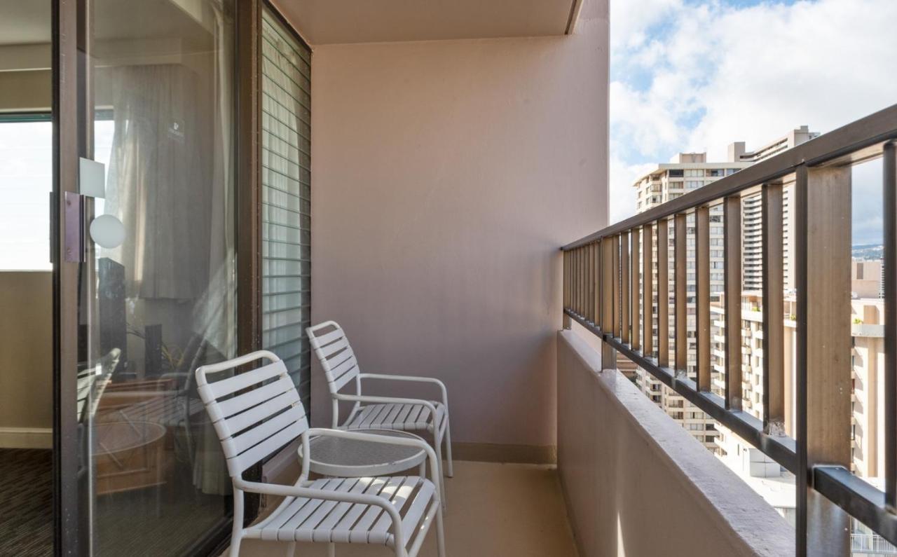 Private One Bedroom Condo, With Corporate Rental Car Savings Code Included, Free Onsite Parking Honolulu Ngoại thất bức ảnh