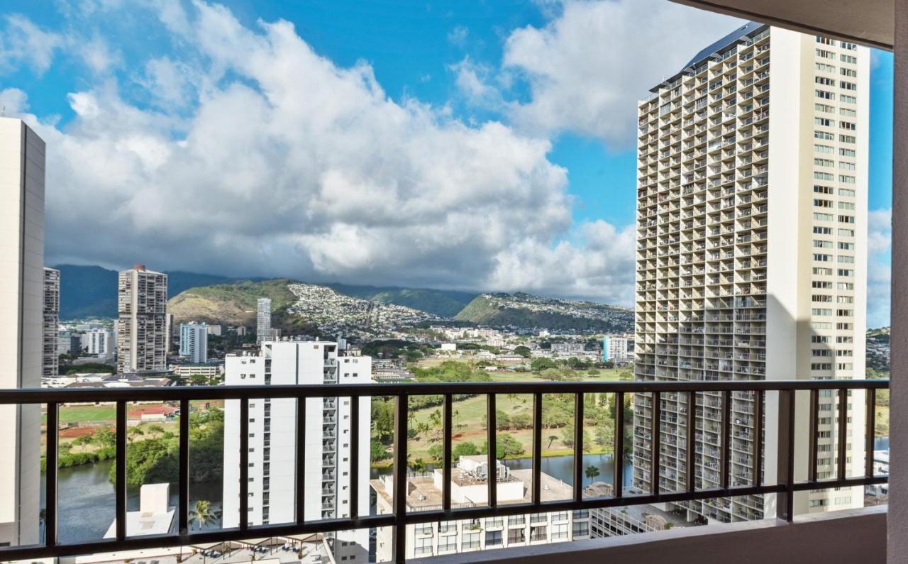Private One Bedroom Condo, With Corporate Rental Car Savings Code Included, Free Onsite Parking Honolulu Ngoại thất bức ảnh